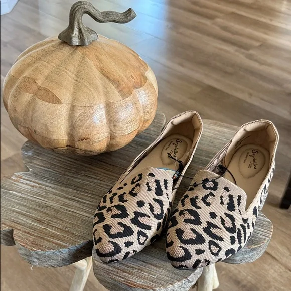 Seychelles Brown Leopard Print Flats - Picture 6 of 6